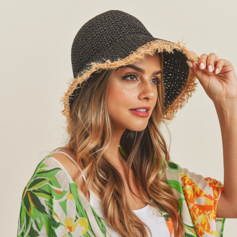 HANDMADE FRAYED CROCHET FOLDABLE STRAW BUCKET HAT - BLACK